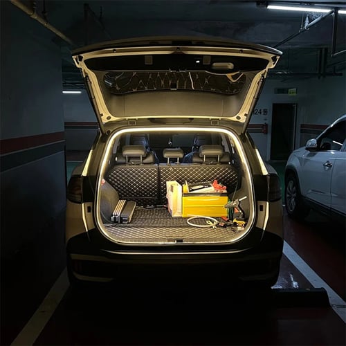TrunkGlow – Dynamischer LED-Lichtstreifen für dein Autoinnere