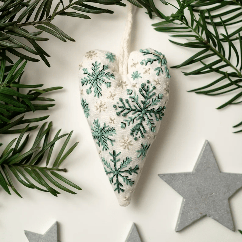 HeartStitch™ – Liebevolle Handstickkunst