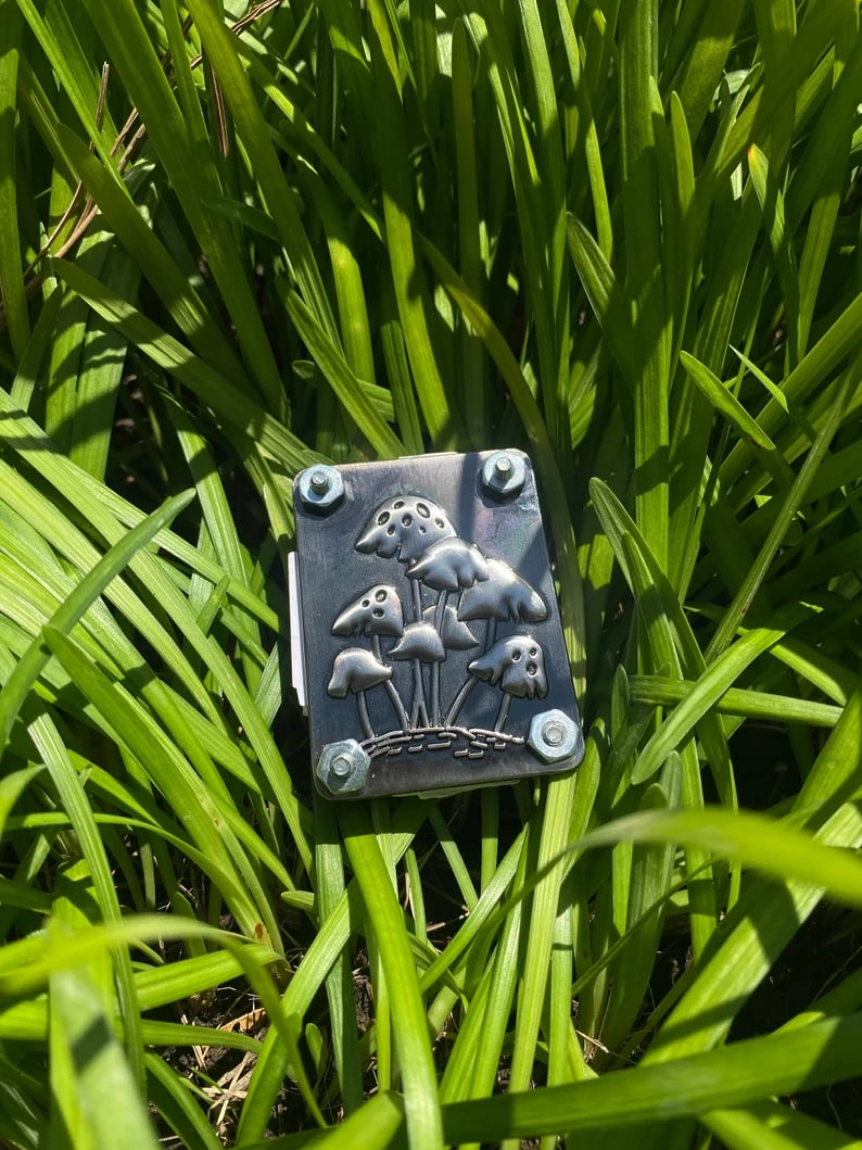 BloomPocket™ – Tragbare Blumenpresse
