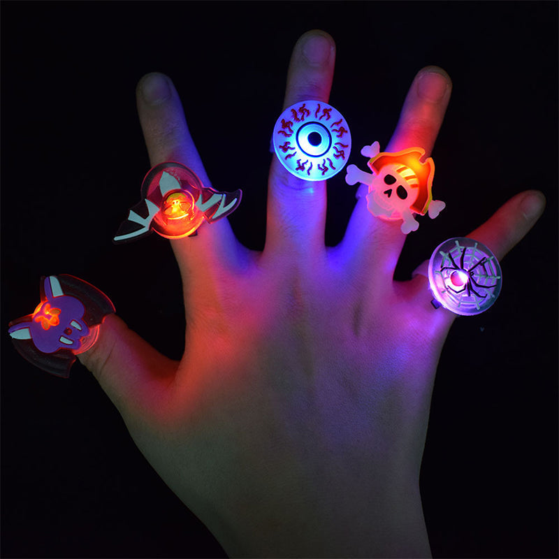 50 % RABATT | GloHex™ | Halloween - LED-Leuchtring & Brosche