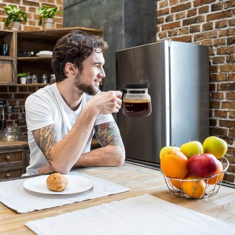 BrewVista™ - Klarer Kaffeekannen-Becher mit Sip-Deckel