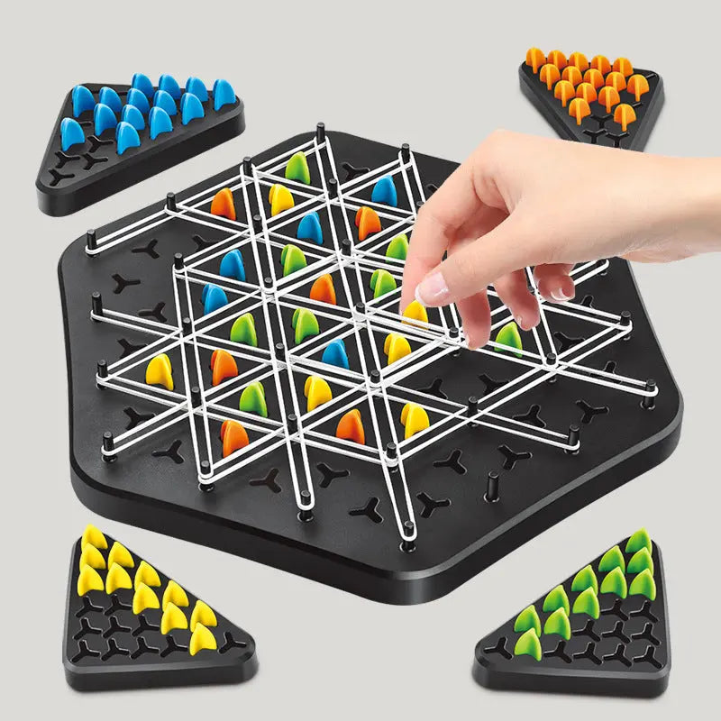 Kettendreieck-Strategiespiel – elegantes Denkspiel für 2–4 Spieler