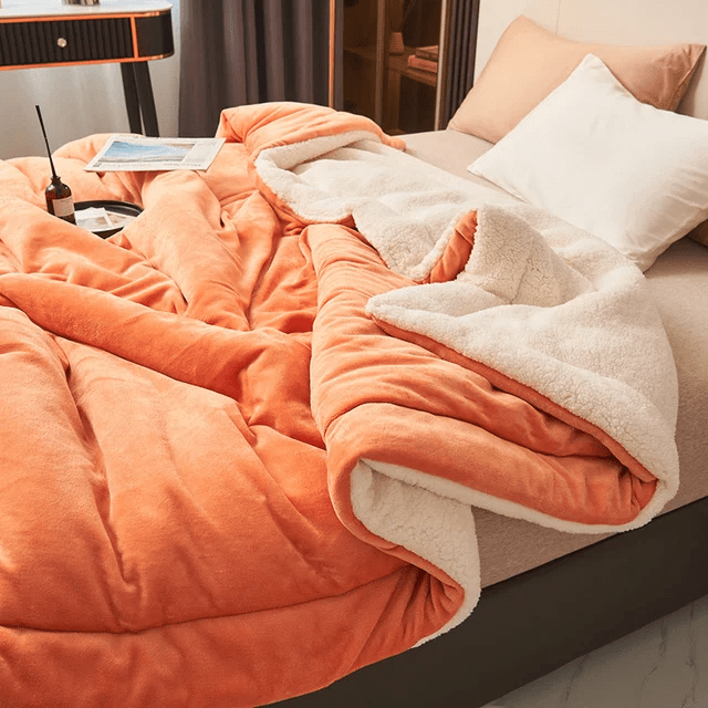 CozyLuxe™ – Luxuriöse Fleecedecke 🛋️✨